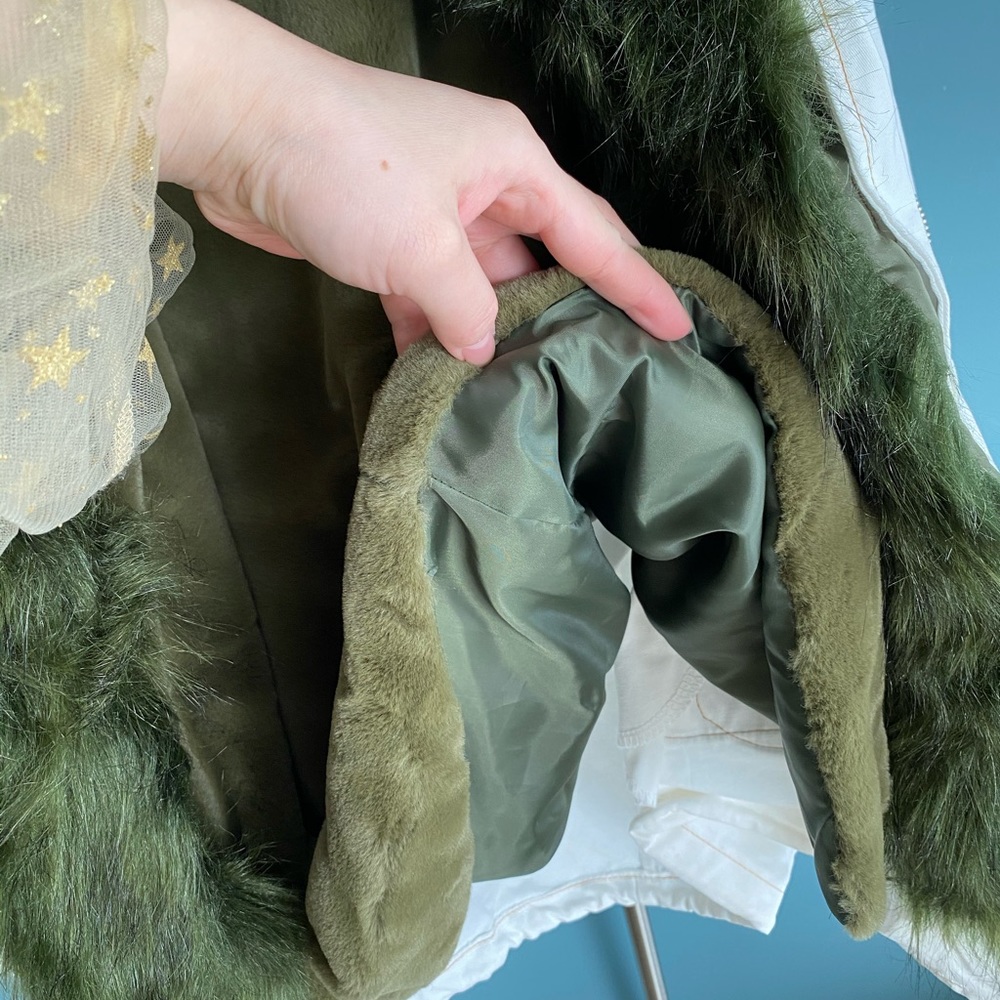 Oversized faux fur parka jacket - Picture 13 of 13